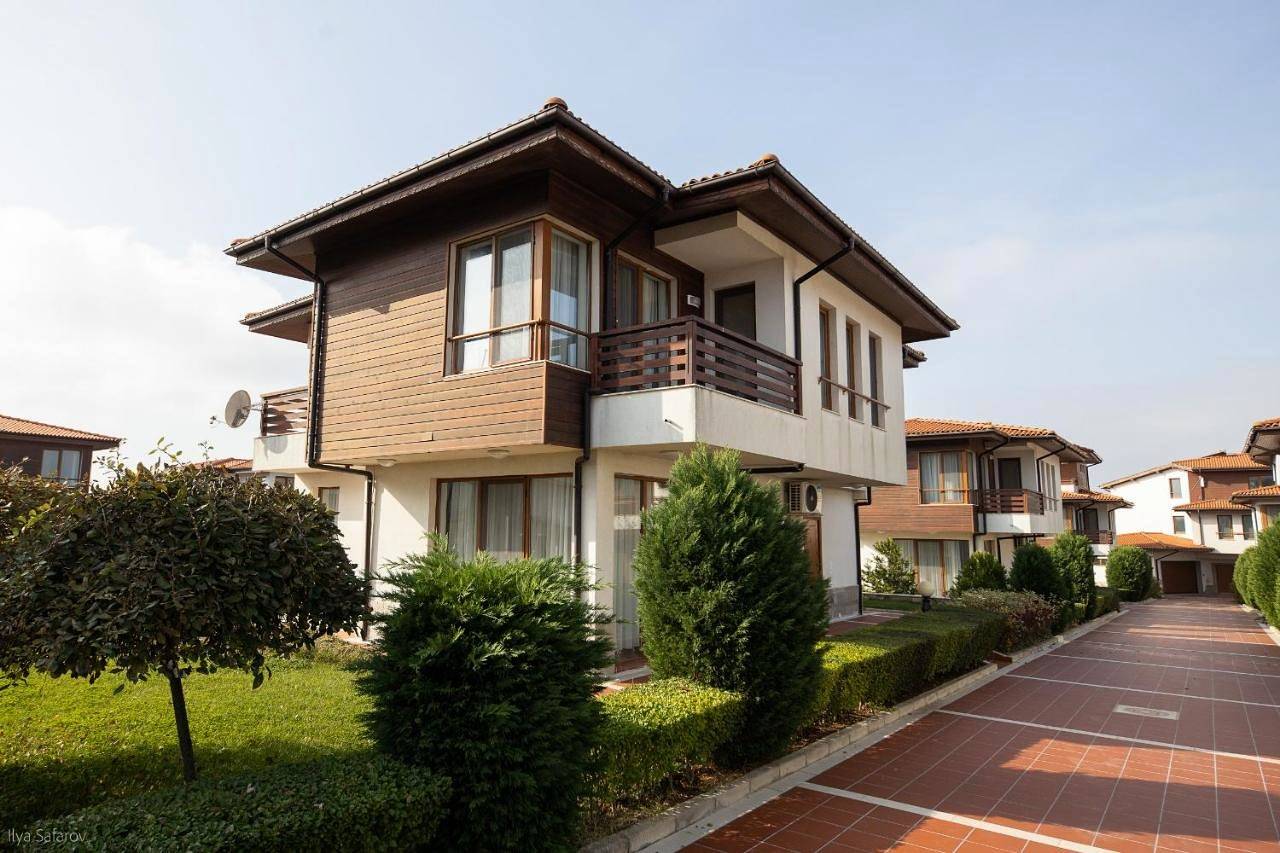 Three-Bedroom Villa in Lozenets, Zarewo