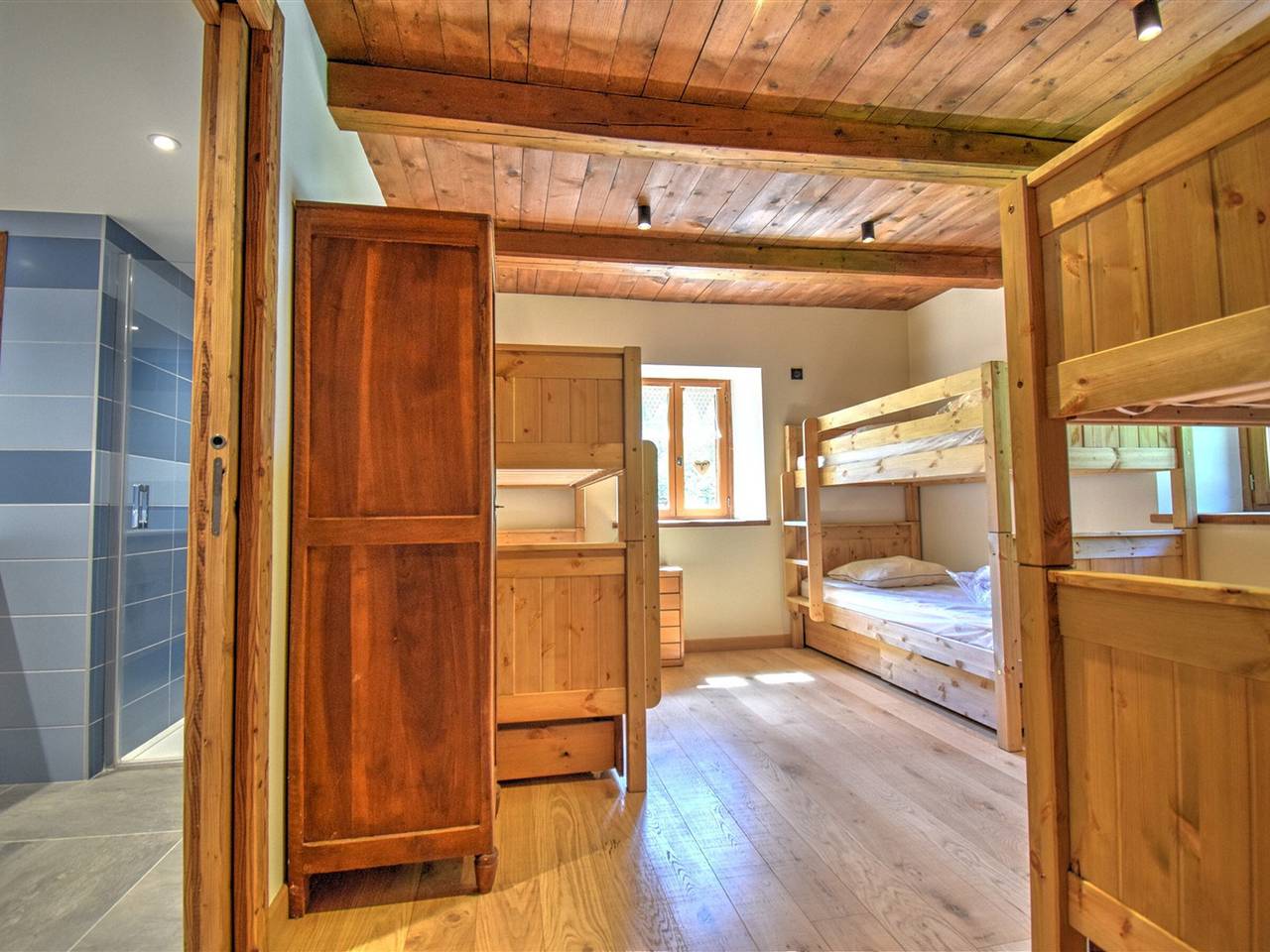 Chalet für 16 Pers. mit Kamin und Haustiere erlaubt, nahe Seilbahn in Morzine in Morzine, Thonon-les-Bains und Umgebung