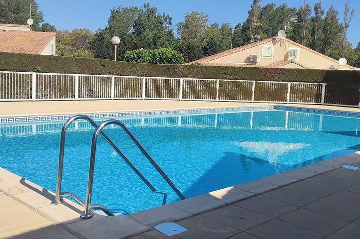 Maison de vacances pour 6 personnes, avec jardin ainsi que piscine et terrasse, animaux acceptés