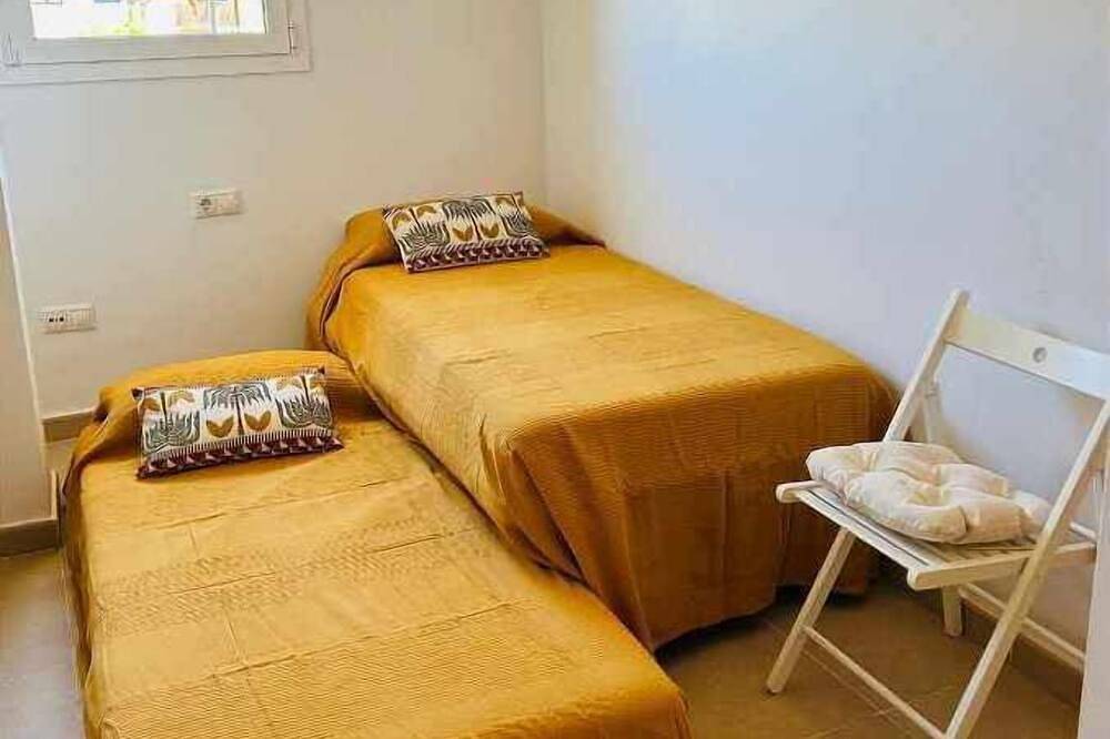 Appartement entier, Beautiful Apartment with Terrace and Parking in Palafrugell in Palafrugell, Costa Brava