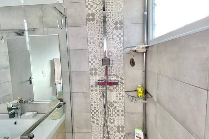 Gîte pour 4 personnes, avec terrasse à Caluire-et-Cuire - 4