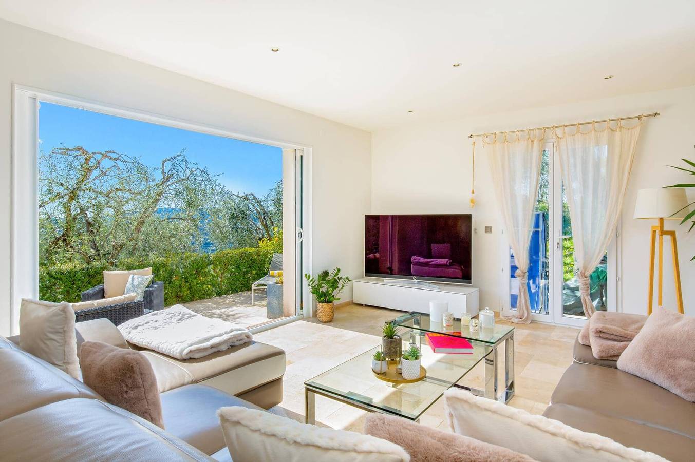 Villa Bel Horizon by Villa Plus in Cabris, Cannes und Umgebung