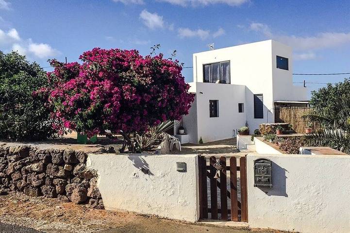 Gîte pour 8 personnes, avec Terrasse et Jardin