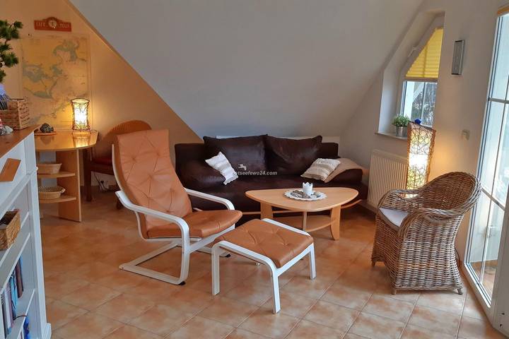 Ferienwohnung für 2 Personen, mit Balkon in Rostock und Umgebung - 2