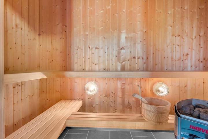 Gemütliches Ferienhaus in Årgab mit Sauna und in unmittelbarer Nähe zum Strand in Hvide Sande, Holmsland Klit