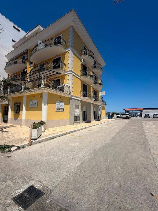 B&b per 3 persone, con Balcone e Idromassaggio nonché Terrazza e Giardino a Margherita di Savoia