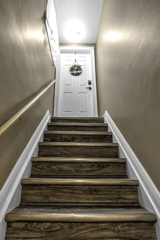 Ganze Wohnung, Geräumiges / komfortables Privathaus in der Nähe von Buffalo / Rechnungen / Flughafen / Niagarafälle in Cheektowaga, Eriesee