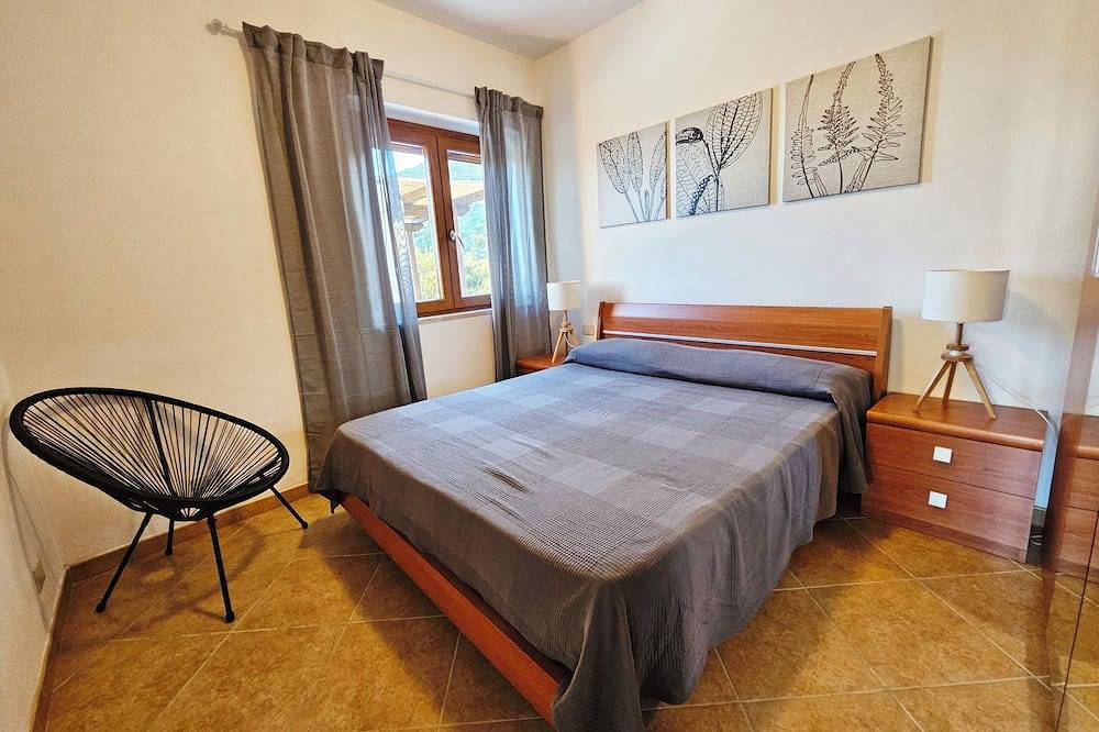Agentur Maridea Ponza  Casa Vairone Doppelhaushälfte 100 Meter vom Meer entfernt in Ponza, Latium
