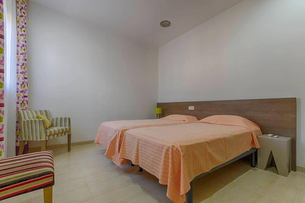 Villa with Private Pool in Palau-saverdera, Oberampurien