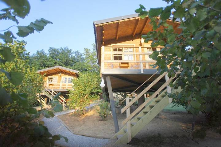 Agriturismo per 2 persone, con Balcone e Terrazza nonché Idromassaggio e Giardino a Cherasco