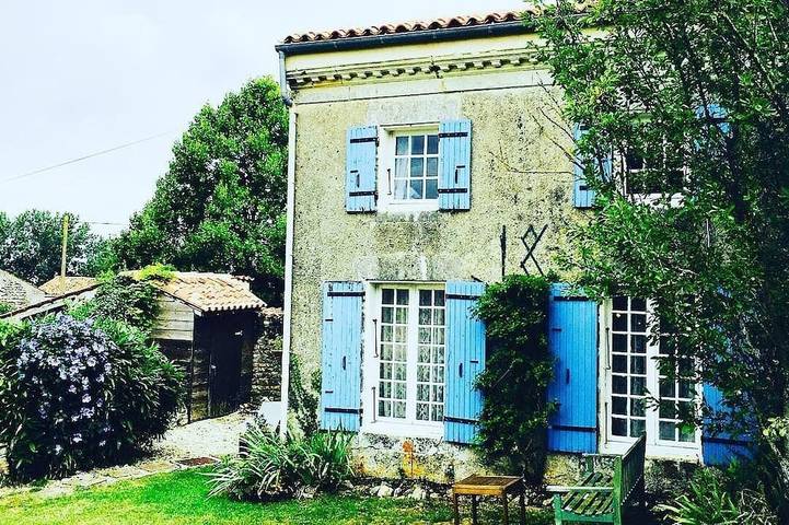 Gîte pour 4 personnes, avec Jardin et Piscine