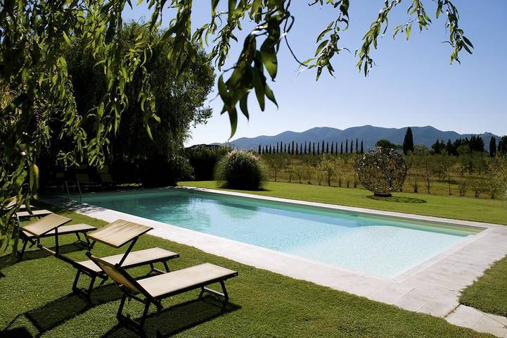 Agriturismo per 2 persone, con piscina e giardino nonché terrazza in Castiglione della Pescaia