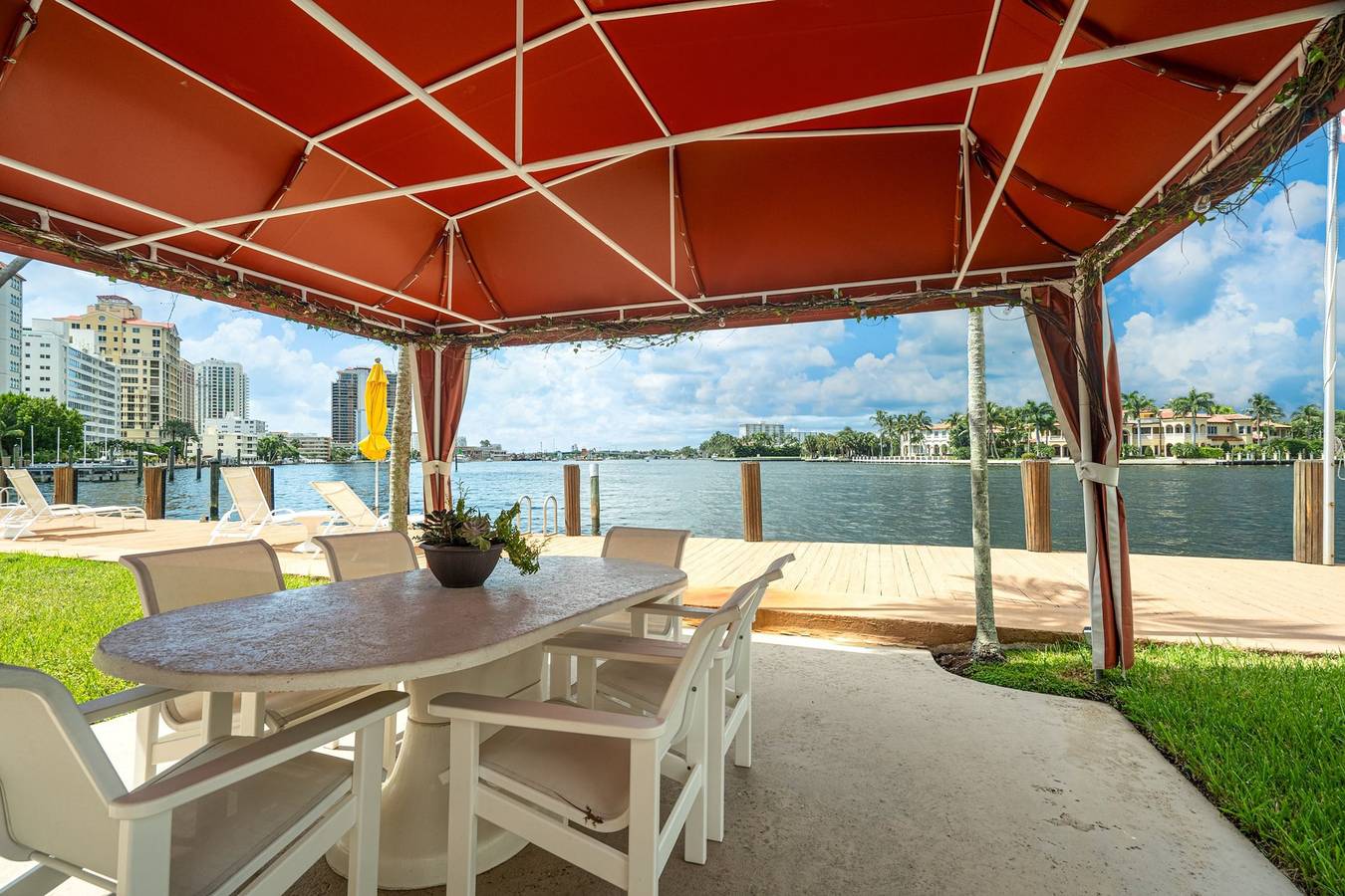 Apartamento entero, Walk to Ft Lauderdale beach - Water Views & Pool in Central Beach, Fort Lauderdale