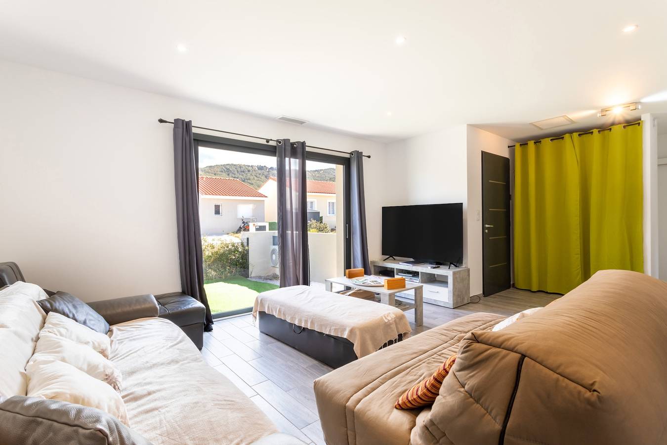 Villa Rascola Piscine 4 Étoiles avec piscine privée, Wi-Fi et climatisation in Le Boulou, Côte méditerranéenne (France)