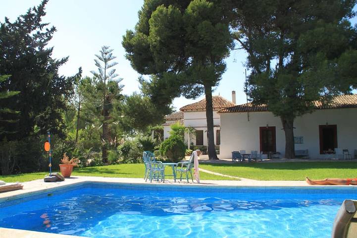 Villa for 15 people, with pool in Murcia
