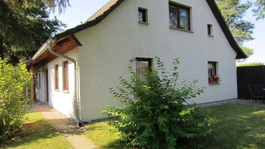 Ferienwohnung für 4 Personen, mit Garten und Terrasse