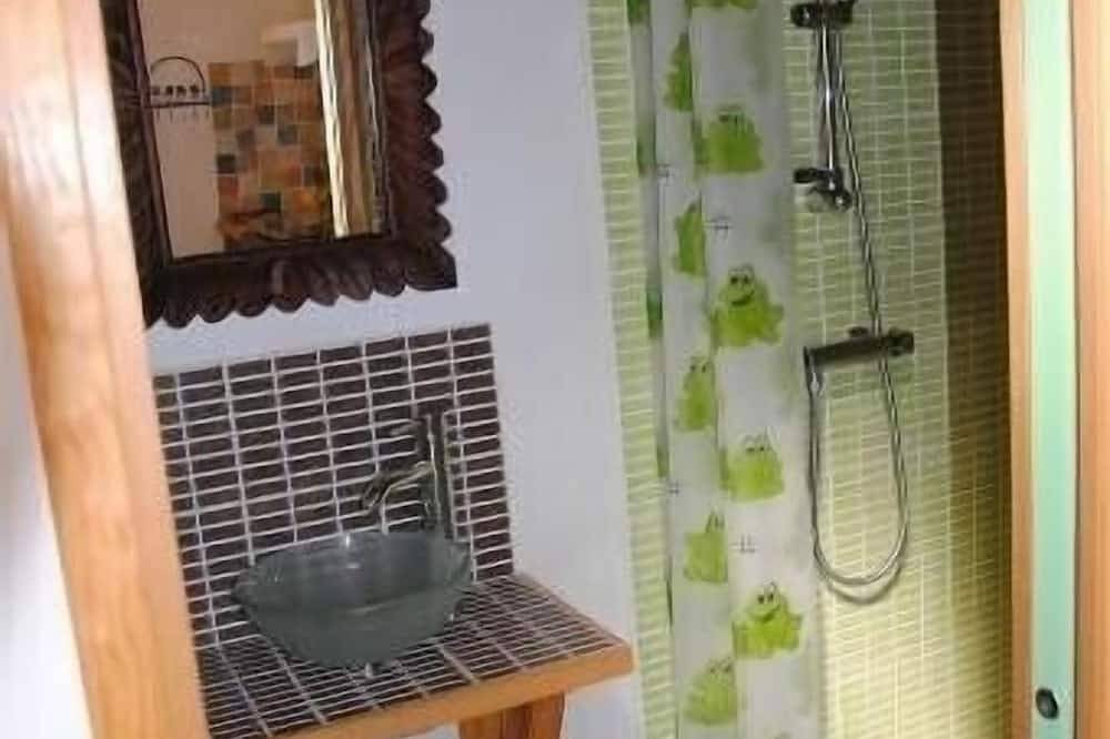 Appartamento intero, Studio ds Villa a La Campagne av Terrasse, tranquillo in Alata in Alata (Corsica), Ajaccio e dintorni