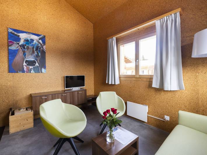 Ferienhaus für 6 Personen, mit Terrasse und Ausblick sowie Garten in Graubünden - 2