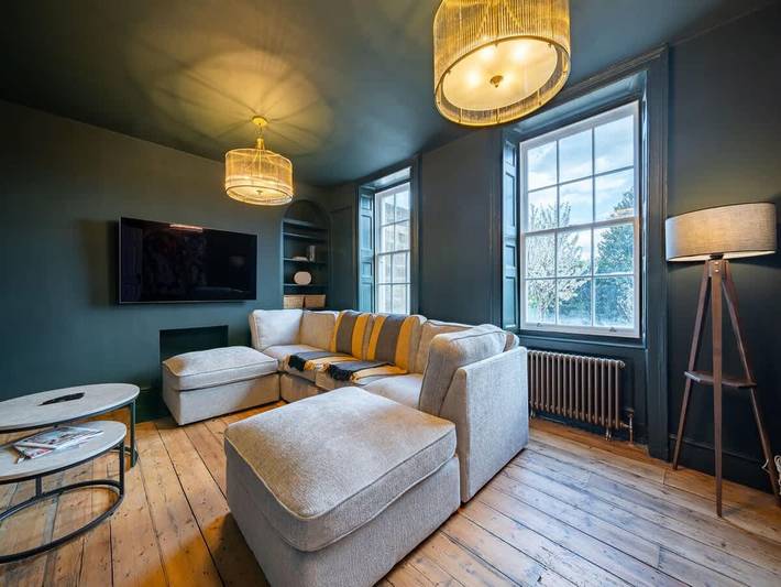 Holiday home for 12 people, with Balcony/Terrace in Bath