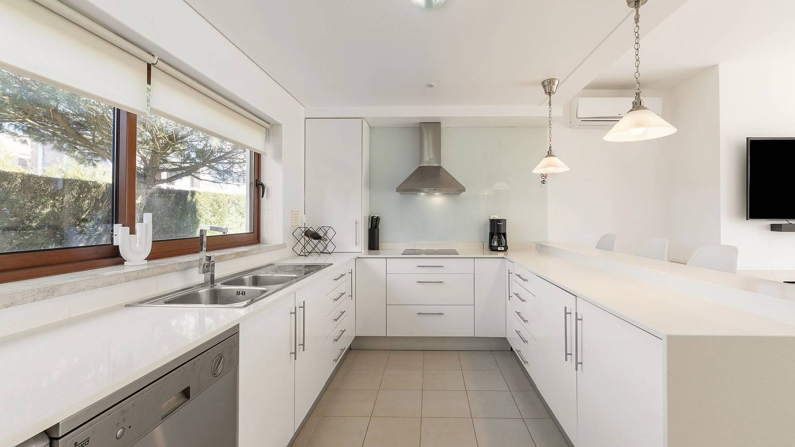Charming Villa Óbidos by Lovelystay in Vau, Leiria District