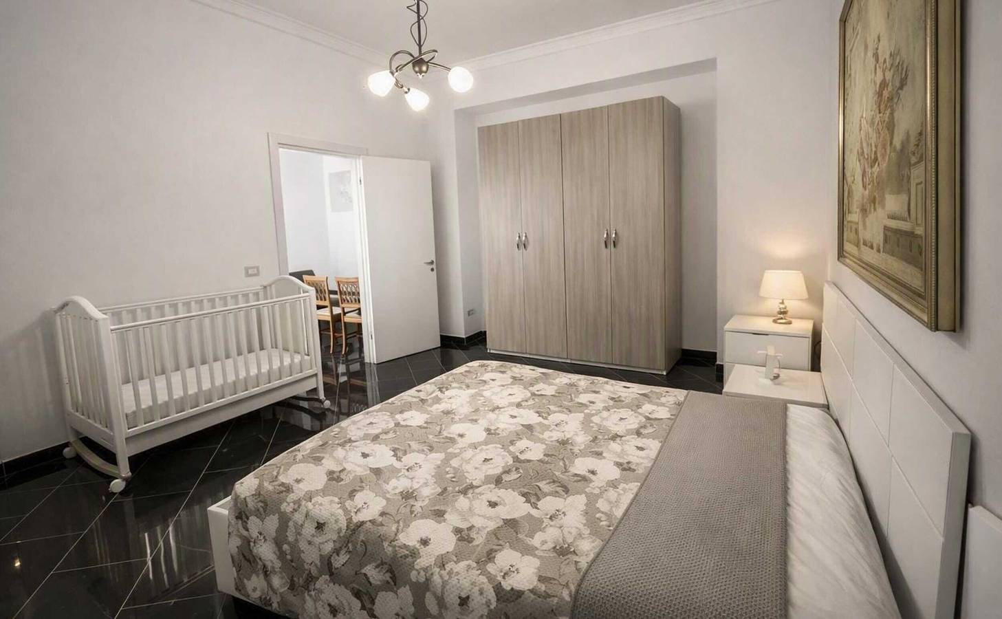 Tre Corone - Sarno Apartment with Wi-Fi and Air Conditioning