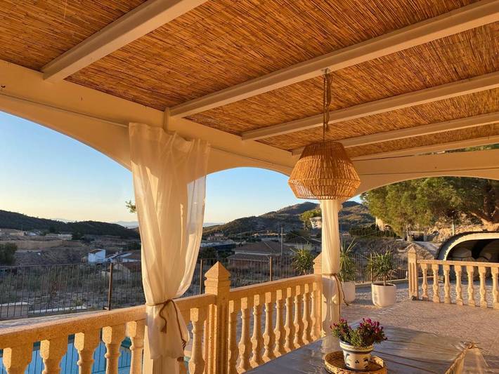 Casa rural para 7 personas, con piscina además de vistas y jardín, Se admiten mascotas en Fortuna - 2