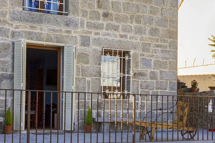 Casa rural para 10 personas, con jardín, Se admiten mascotas - 1