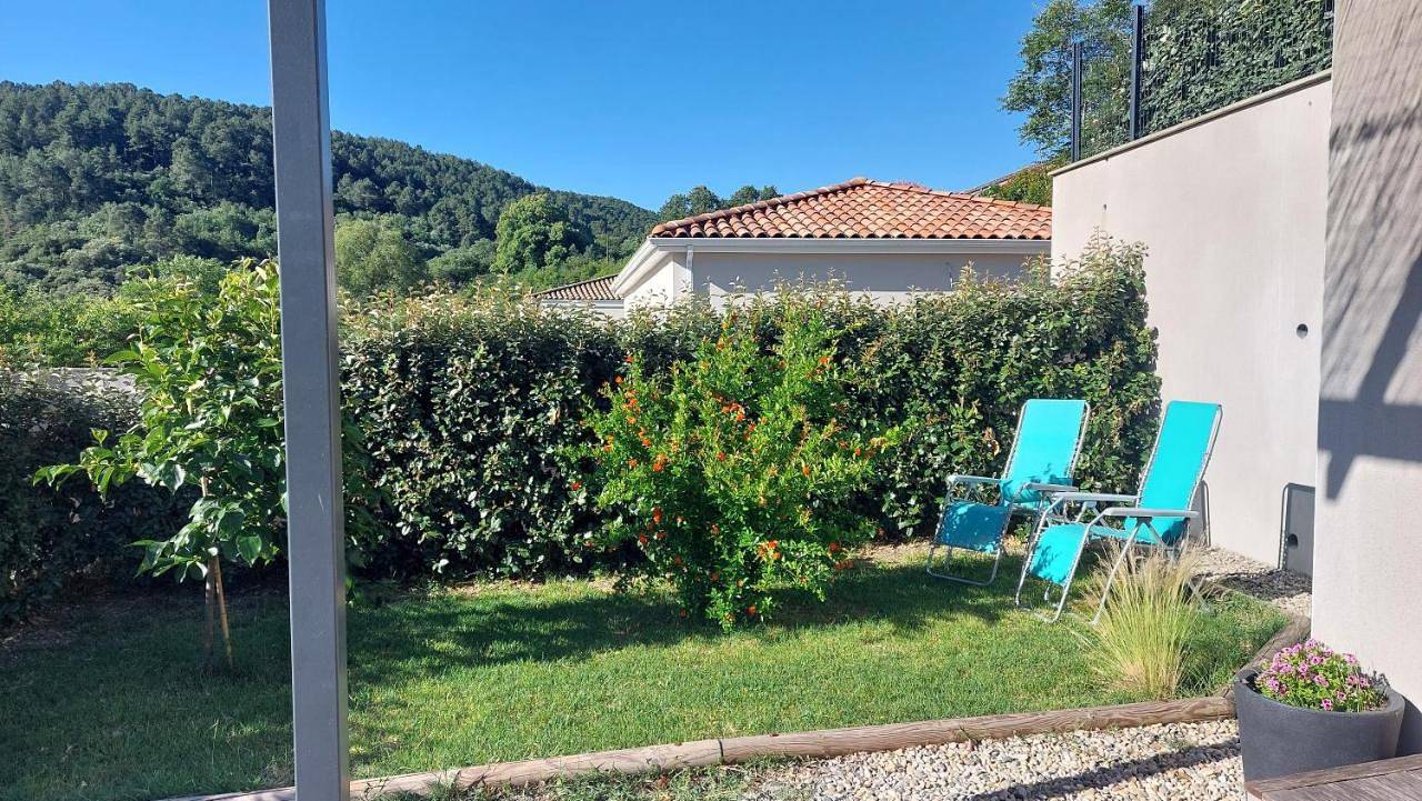 Appartement entier, Les Côteaux de la Grange in Mercuer, Parc naturel régional des Monts d'Ardèche