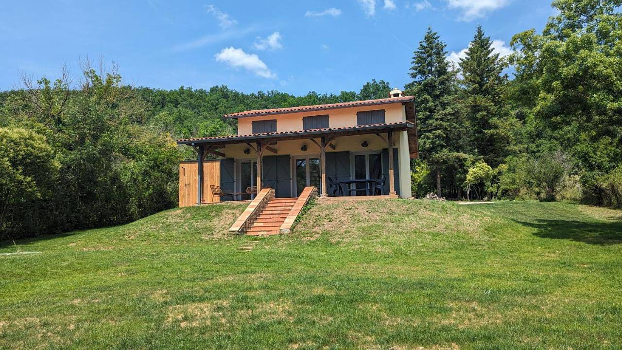 Two-Bedroom House in Bruniquel, Quercy