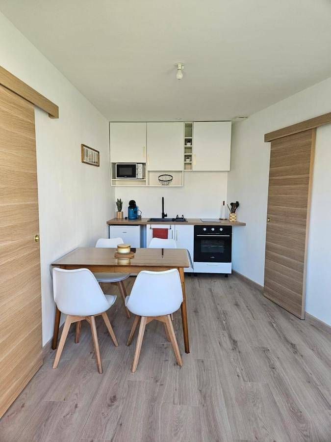 Maison d’hôte pour 4 personnes, avec terrasse ainsi que jacuzzi et jardin