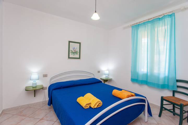 Appartement entier, Appartement "Tamerice" avec terrasses et Wi-Fi in Sos Alinos, Orosei