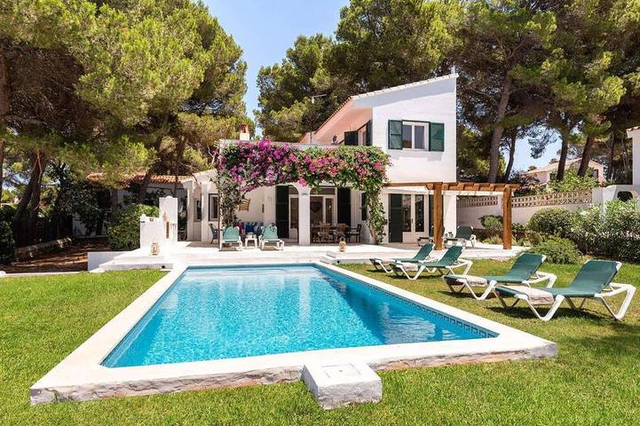 Villa for 8 people, with garden - 1
