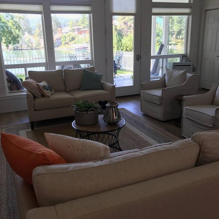 Offenes Konzept-Haus des Ufergegend-Flathead-Sees - 2 Lg-Meister Br - 2 Patios - Bootsanlegestelle in Flathead Nationalwald