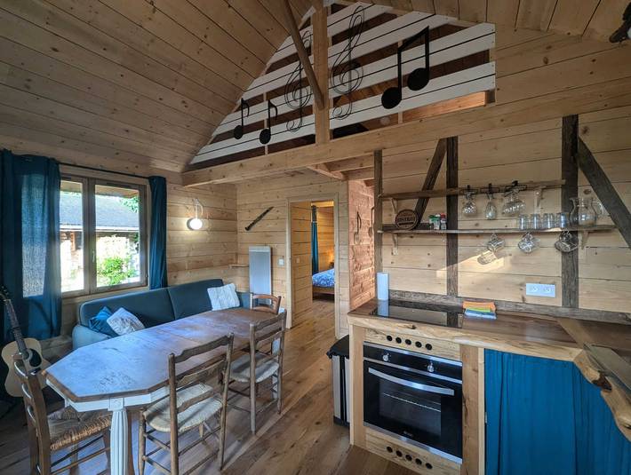 Gîte pour 4 personnes, avec piscine et terrasse dans Lac de Charmes - 2