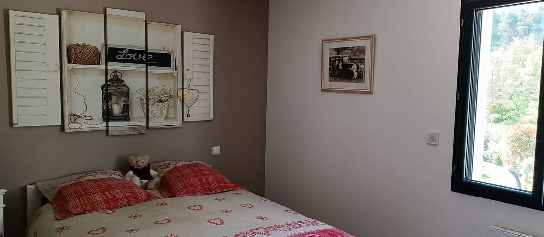 Chambre d’hôte pour 2 personnes, avec jardin et jacuzzi ainsi que piscine et sauna dans le Var - 3