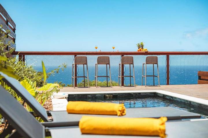 Villa pour 6 personnes, avec jardin ainsi que terrasse et piscine