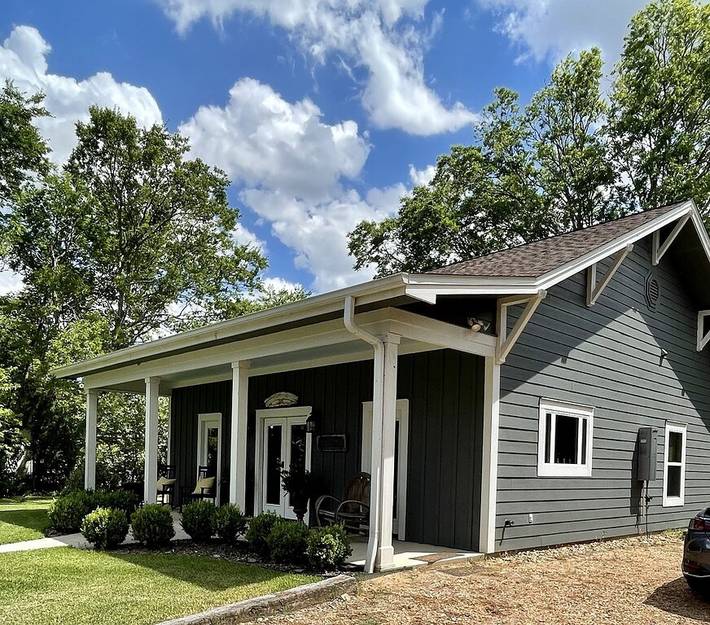 Location de vacances pour 4 personnes, avec jardin dans Carmine