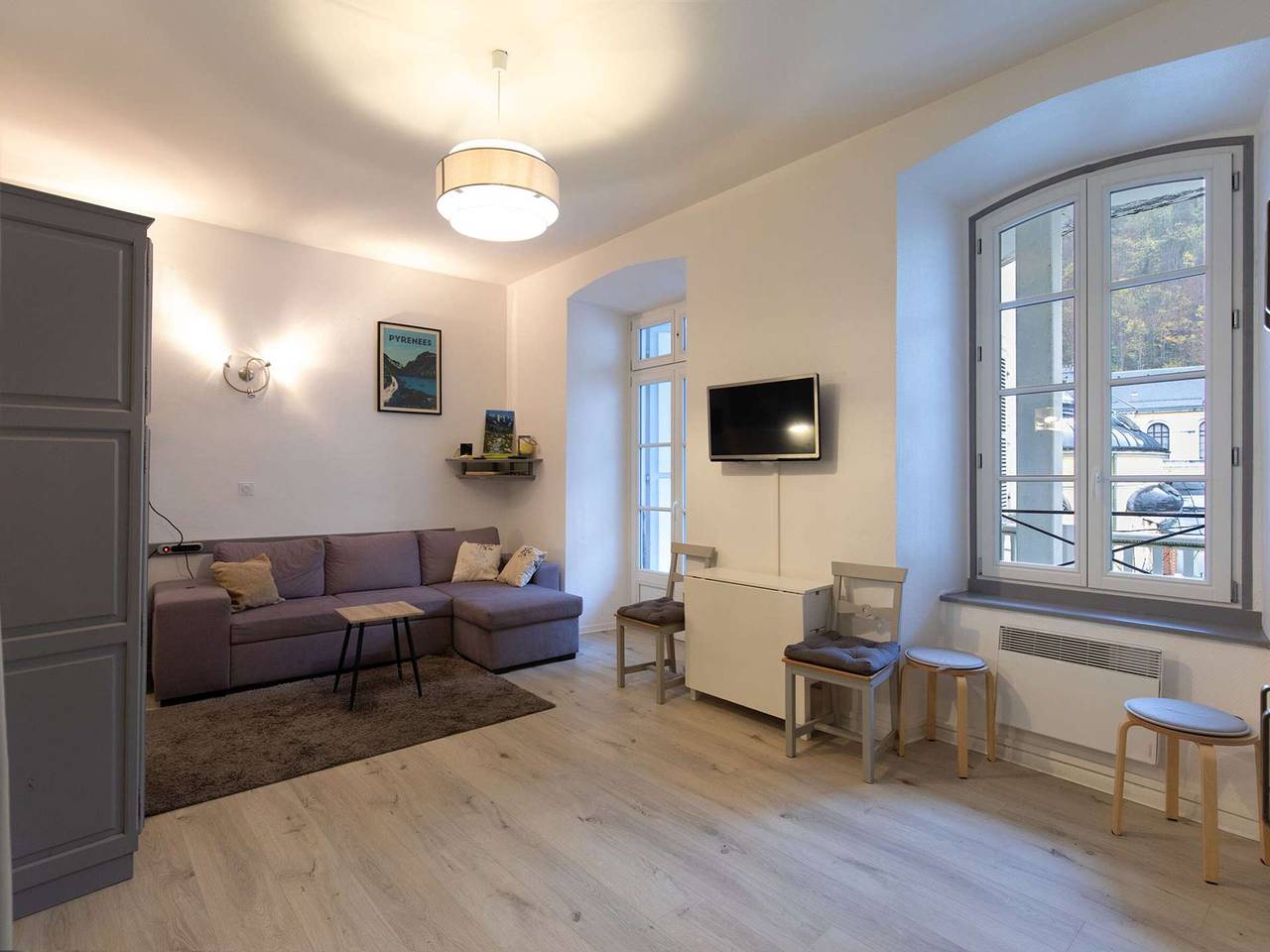 Estudio entero, Estudio céntrico renovado para 4 personas con cocina equipada y cercano a servicios in Cauterets, Parque nacional de los Pirineos