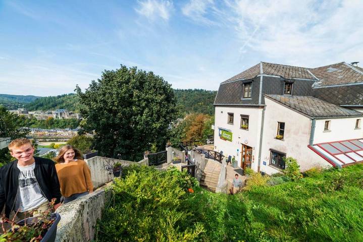 Auberge, avec Terrasse et Jardin dans Carlsbourg