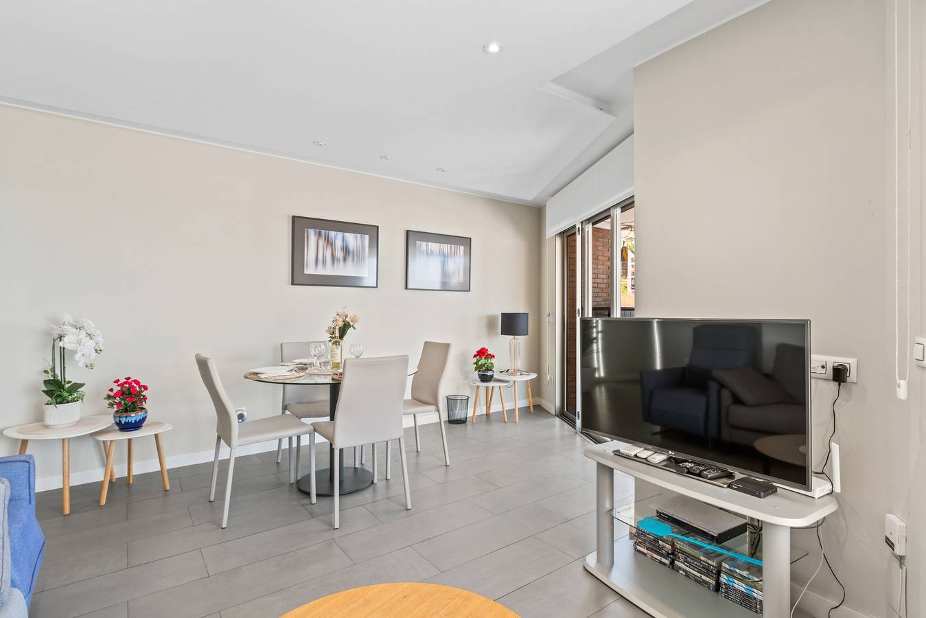 Apartamento entero, Apartamento 'Mtsrat2' con vistas al mar, Wi-Fi y aire acondicionado in Torrevieja Centro, Torrevieja