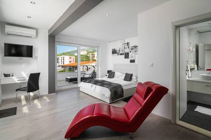 Luxusvilla Palladium im Zentrum mit * beheiztem Pool, * Penthouse und * Whirlpool in Makarska, Makarska Riviera