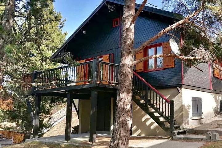 Chalet pour 10 personnes, avec terrasse et jardin - 1