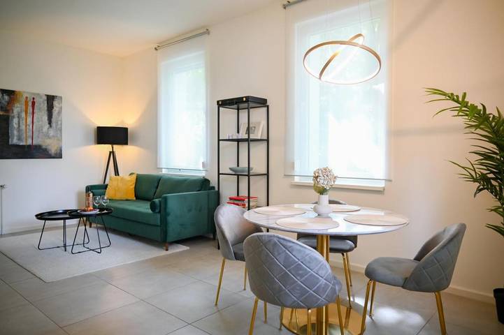 Ferienwohnung für 5 Personen, mit Terrasse und Garten in Westend Berlin