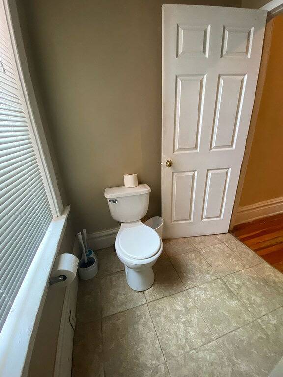 Pet Friendly First Floor 2 Bedroom Apartment in St. Louis, Missouri