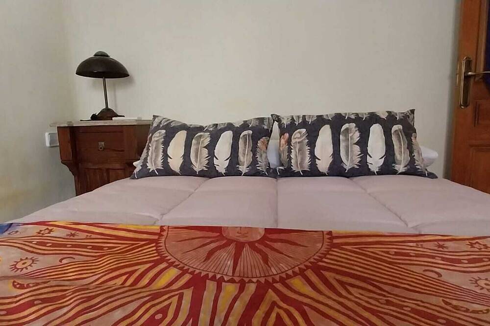 Room with pool and patio in a shared house in Murcia, Murcia Inland