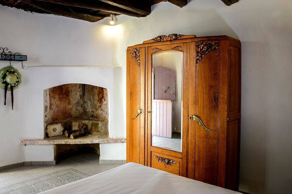 Traditionelles Dorfhaus mit einem Schlafzimmer in Lasithi