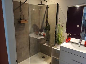 Location de vacances pour 4 personnes, avec terrasse à Saint-Denis-de-Pile