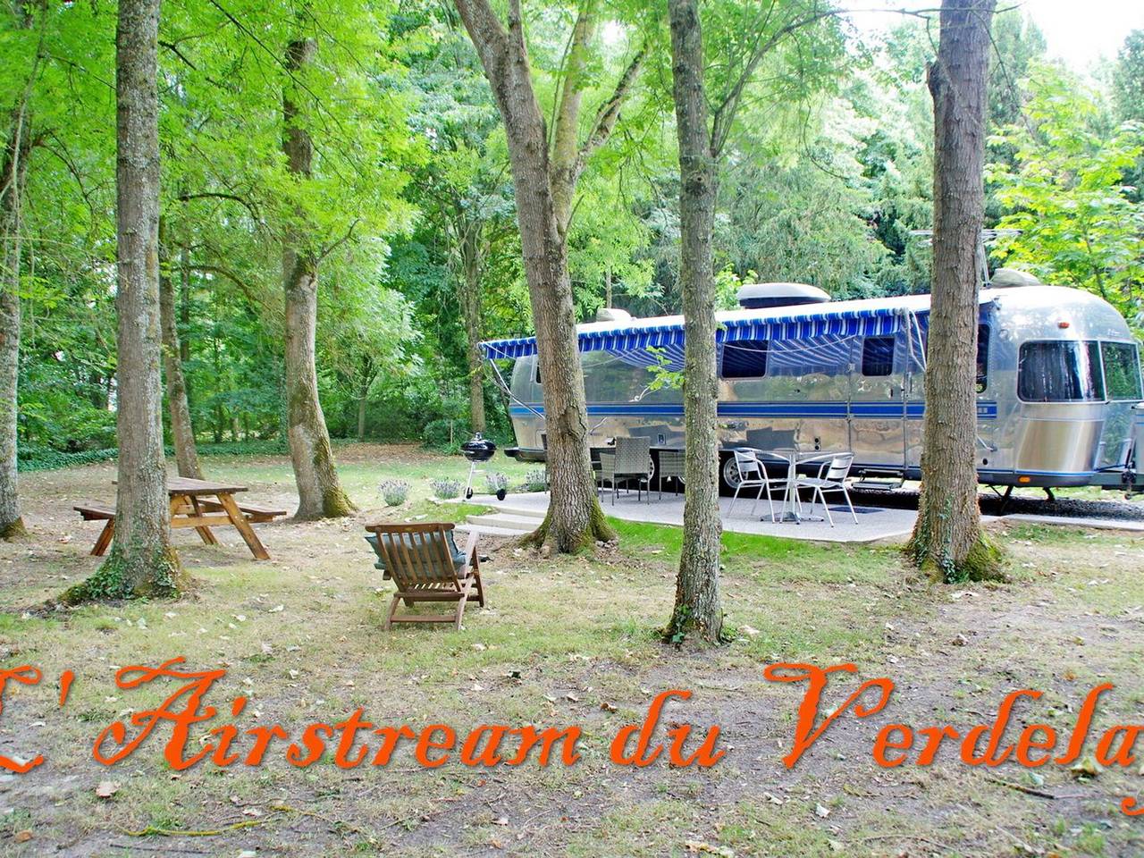 Unique getaway in a vintage Airstream in Anjou in La Ménitré, Angers region