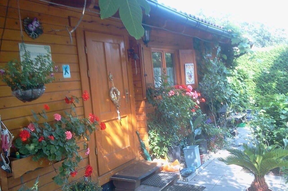 Gemütliches Blockhaus am südlichen Stadtrand von Berlin in Treptow - Köpenick, Berlin