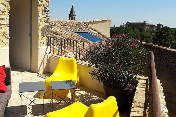 Location de vacances pour 7 personnes, avec terrasse à La Capelle-et-Masmolène